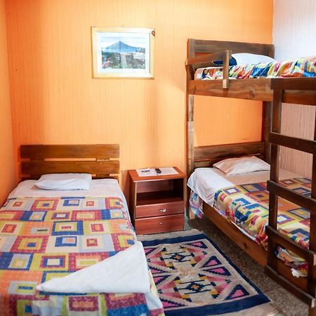 Victorias Hotel Panajachel Bagian luar foto