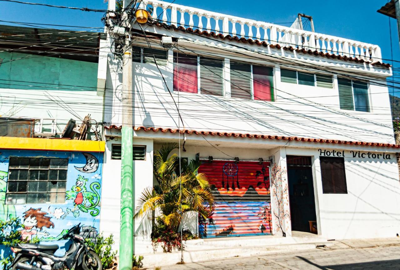 Victorias Hotel Panajachel Bagian luar foto